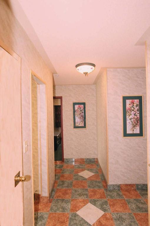 Robsonstrasse Hotel & Suites Vancouver Room photo